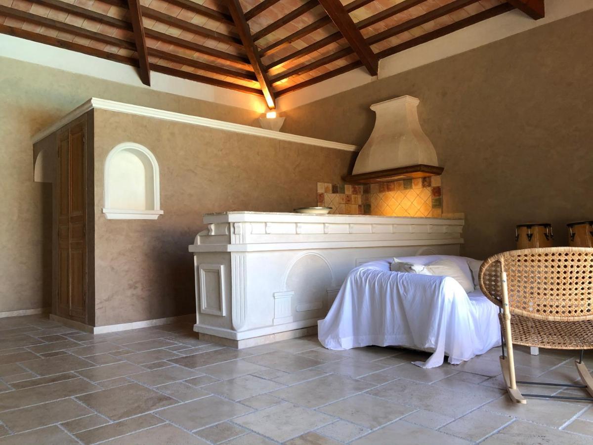 Le Pool House - Private Jacuzzi - Mas Des Sous Bois Hotel Ventabren ภายนอก รูปภาพ